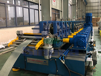 檁條成型生產(chǎn)線