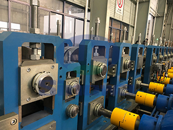 檁條成型生產(chǎn)線