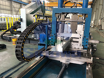 檁條成型生產(chǎn)線